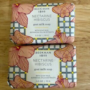 Beekman 1802 3.5 oz Goat Milk Soap Nectarine Hibiscus)
